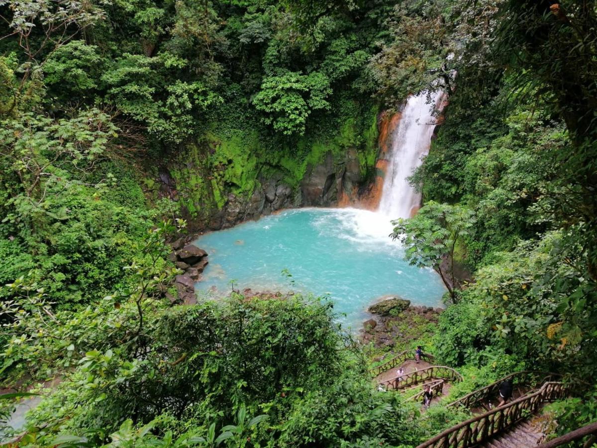 Bed and Breakfast Posada Rio Celeste In Экстерьер фото