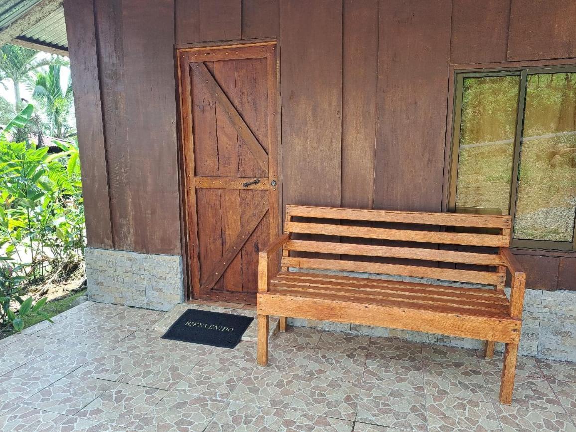 Bed and Breakfast Posada Rio Celeste In Экстерьер фото